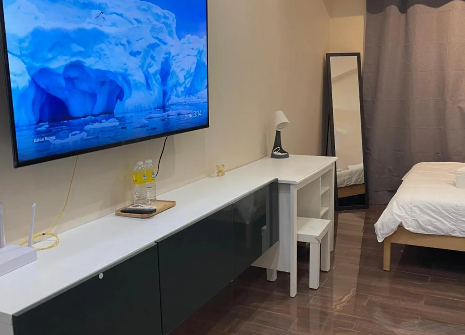 Destina, 100Mbps At Air Residences, Makati, Metromanila, Netflix Aparthotel Manila